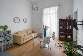Отель A Casa di Adri  Салерно